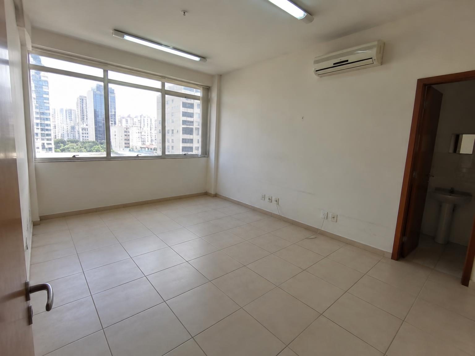 Sala comercial de 40 m² no centro